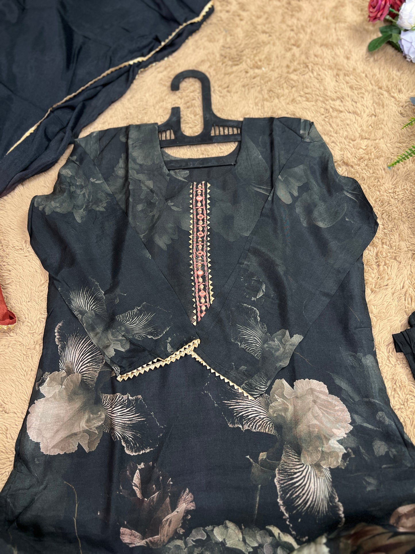 Floral Printed Maslin Ready to wear Suit