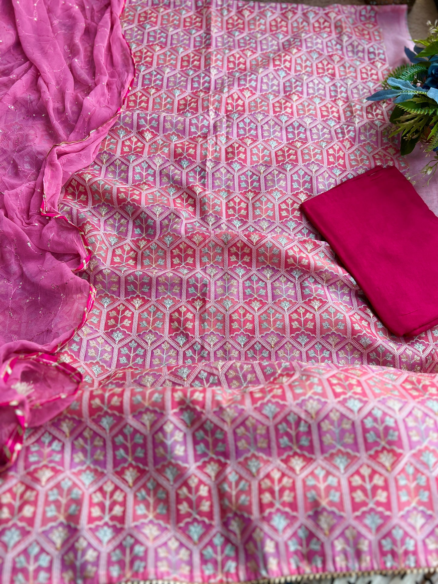 Pastel Pink Maheshwari Silk Self Embroidered Salwar suit