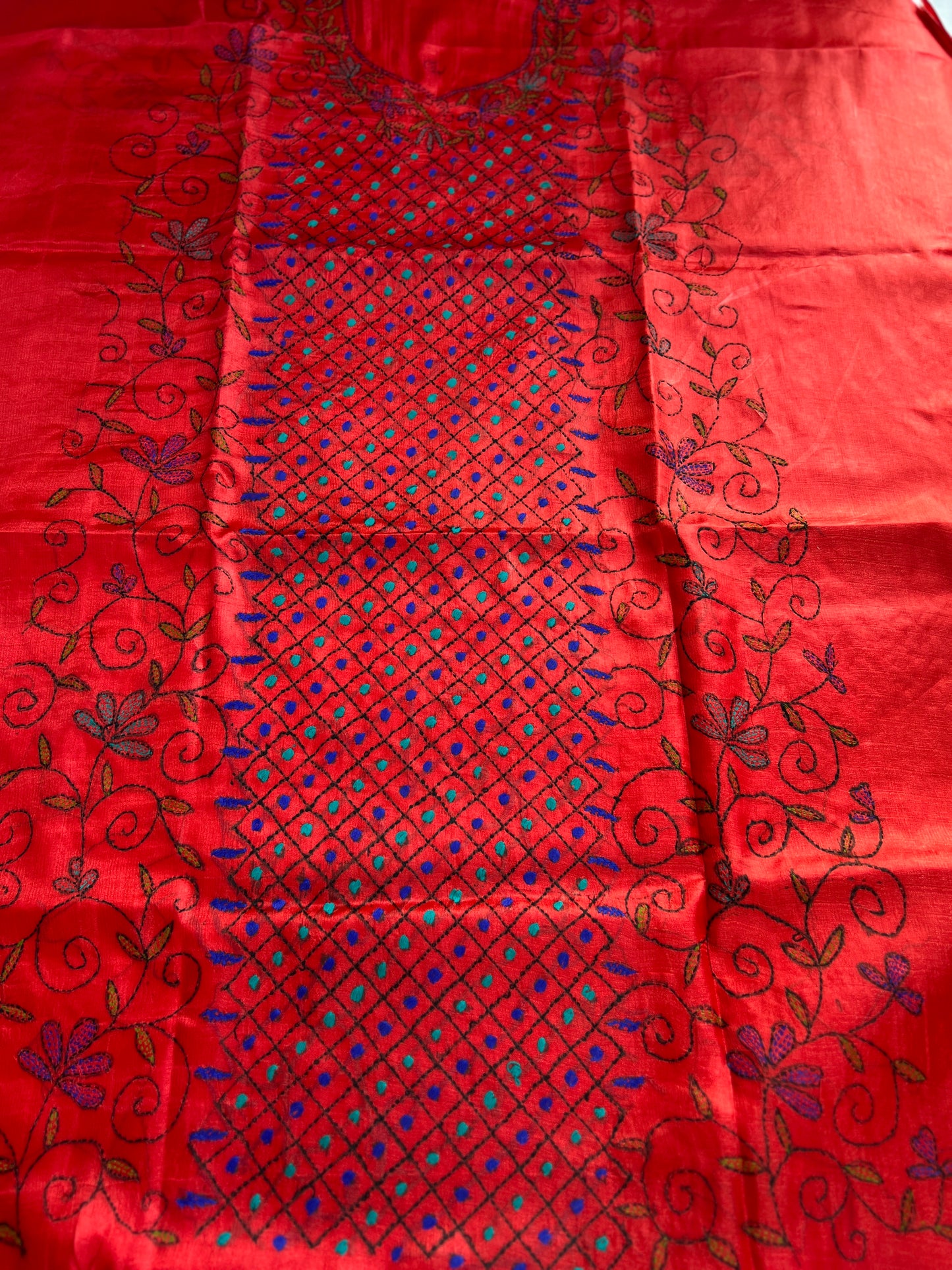 Crimson Bloom Kathiyawadi Hand-Embroidered Suit Set