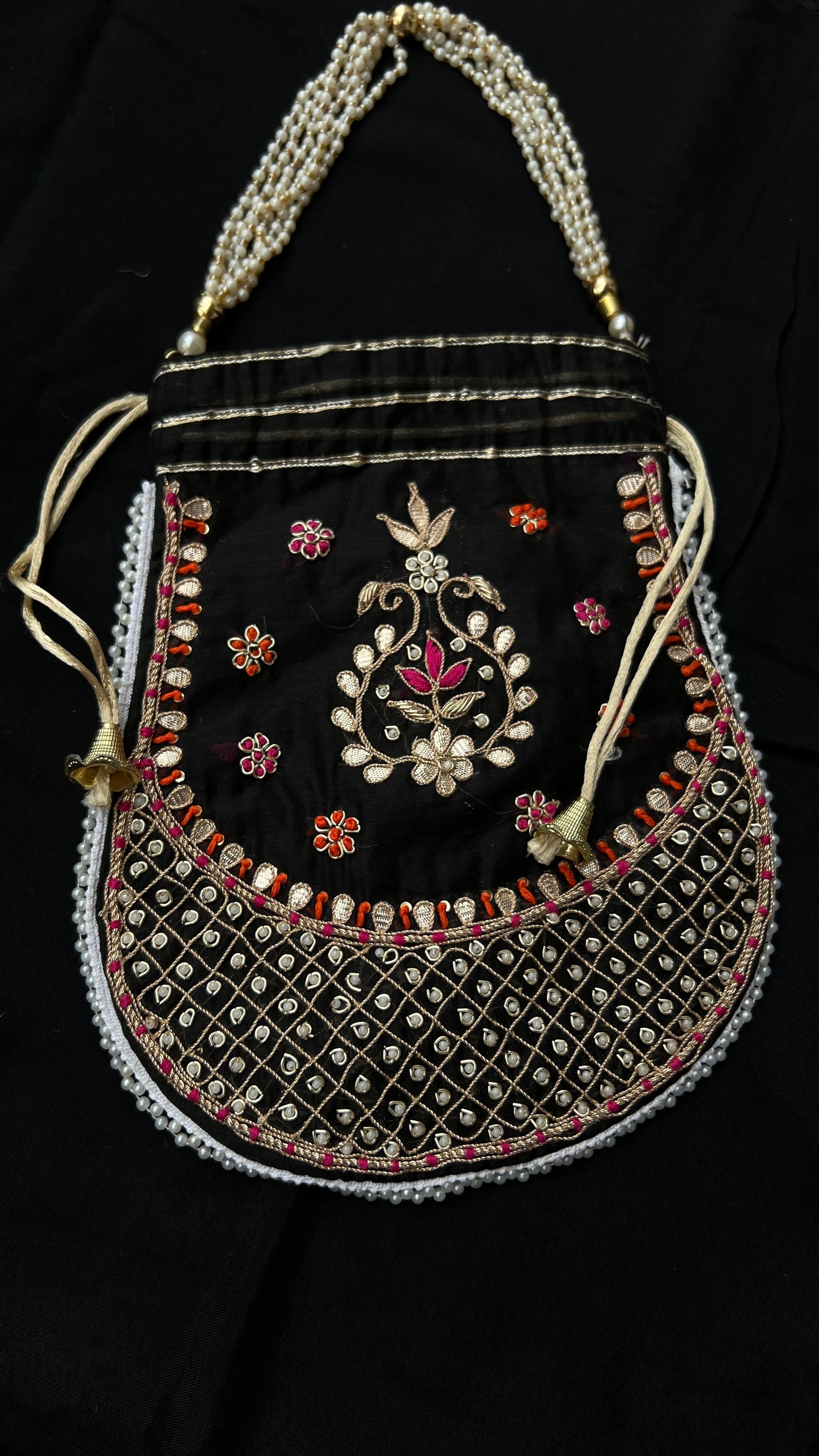 Black Orchid Chanderi with potali