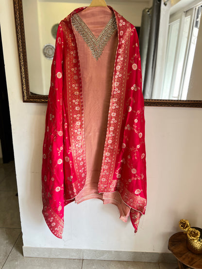 Elegant Pastel V-Neck Suit with Intricate Mirror Embellishment