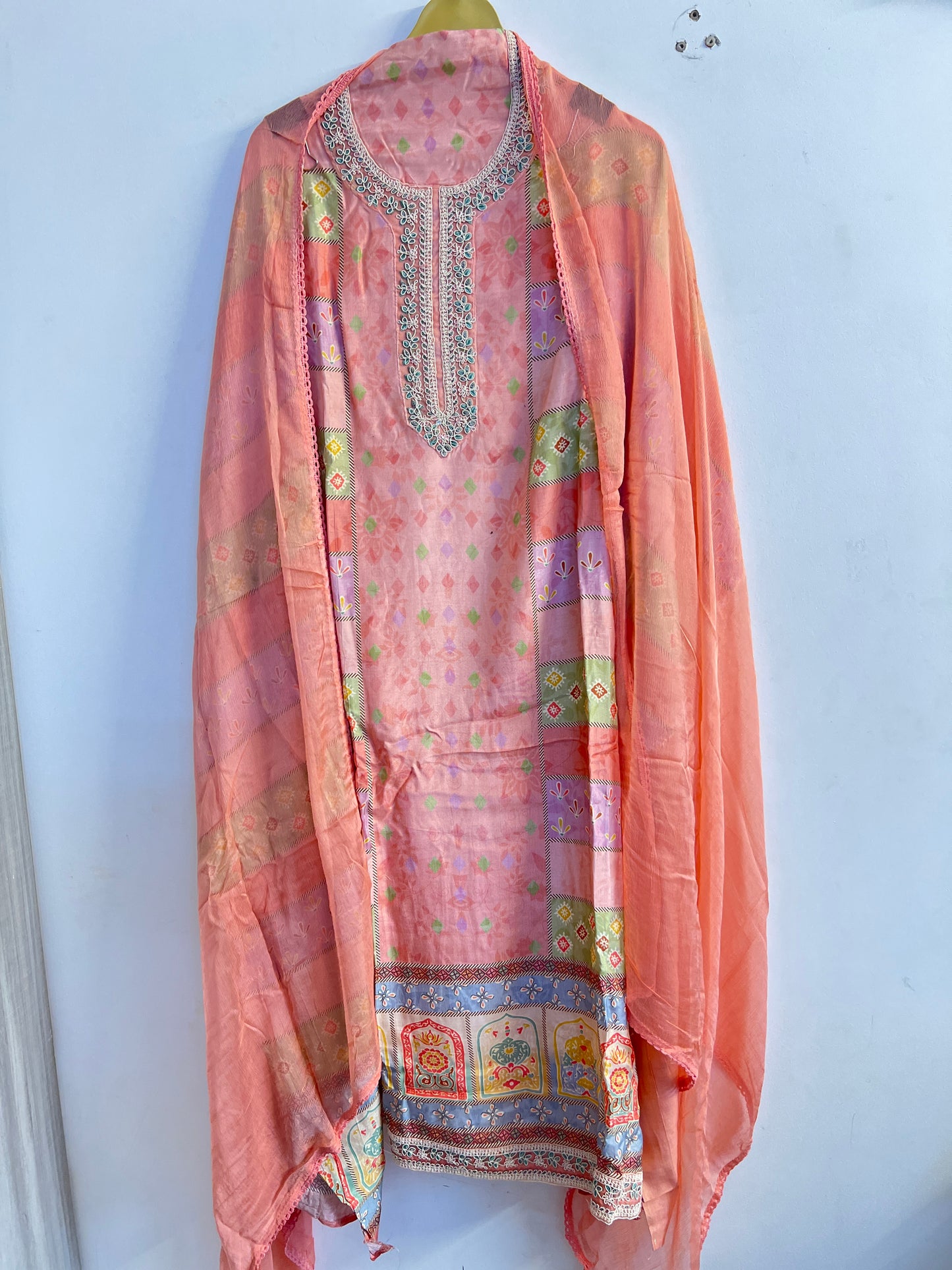 Timeless pakistani Printed Maslin Salwar Suit
