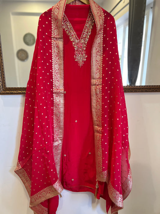 Red Crepe V-Neck Handwork Suit Set