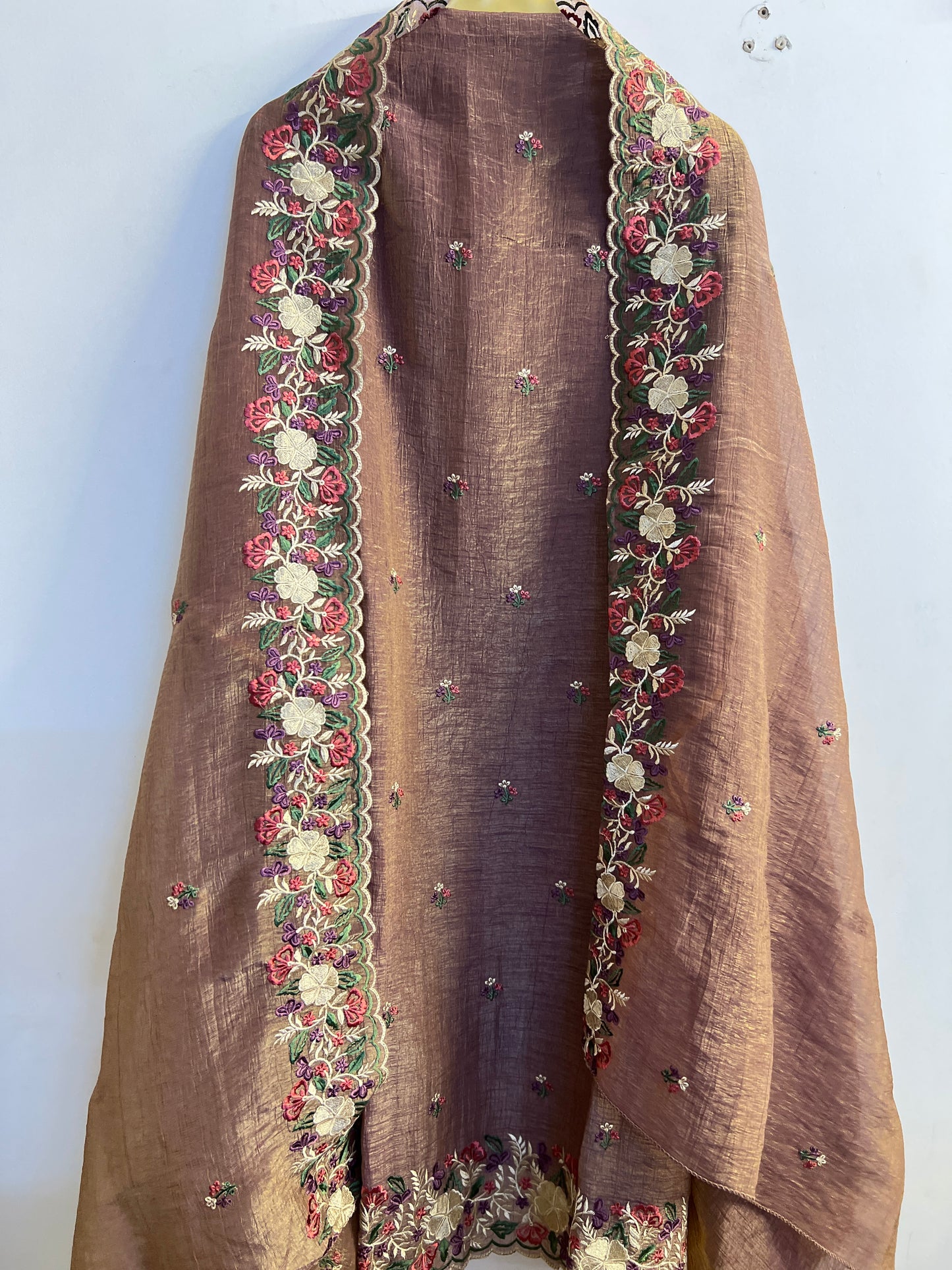 Crushed Shimmer Silk with Embroidered Dupatta 🌸