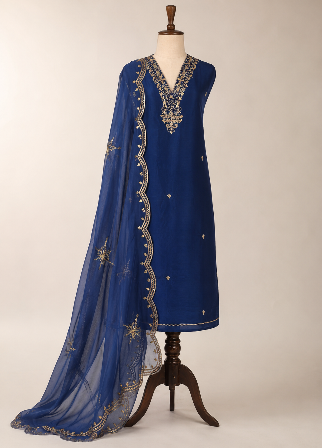 Indigo charm Kachcha Patti Dupatta