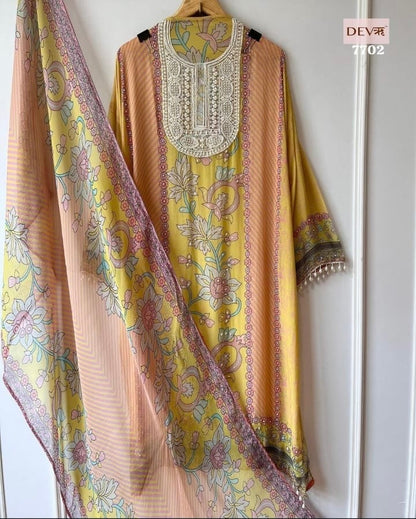 clothing ethnic