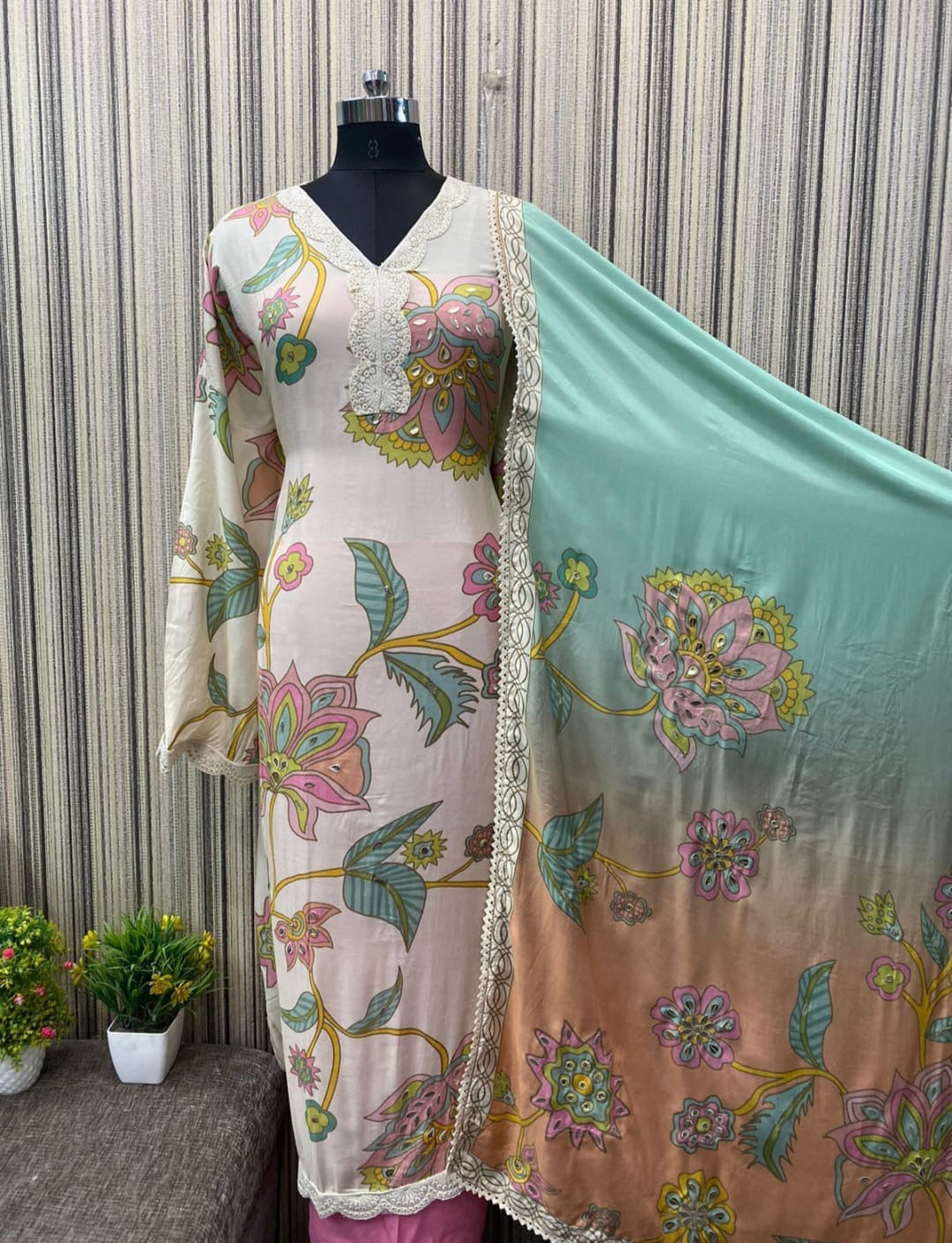 clothing ethnic