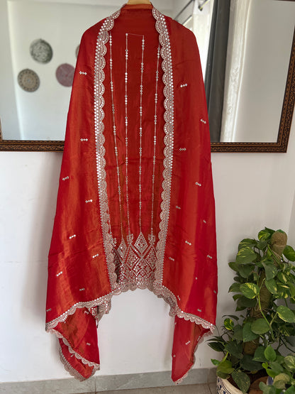 Elegant Mirror  Embroidered Silk Ensembles