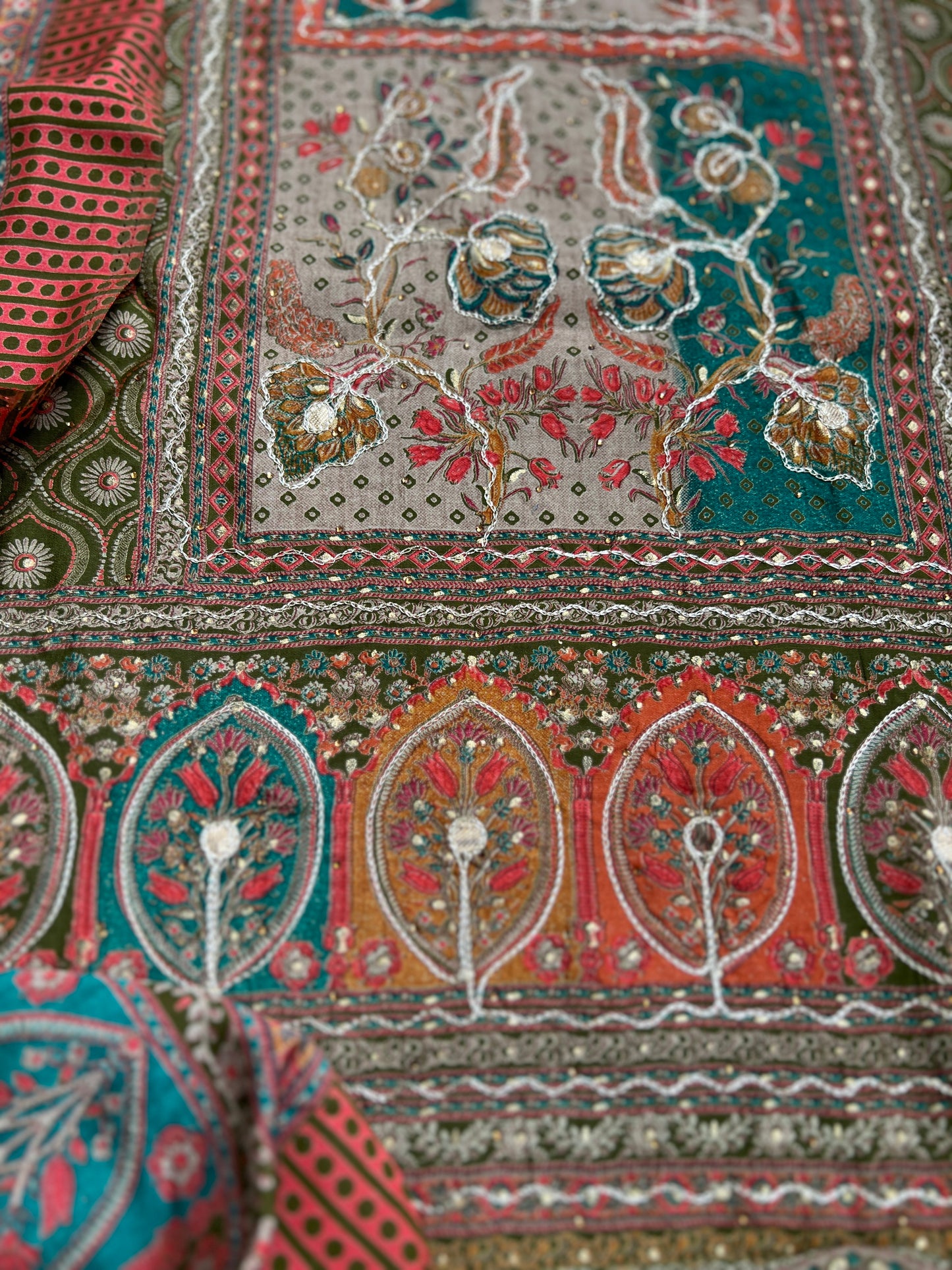 Regal Grace: Sabyasachi-Inspired Gota-Embellished Modal Maslin Suit Set