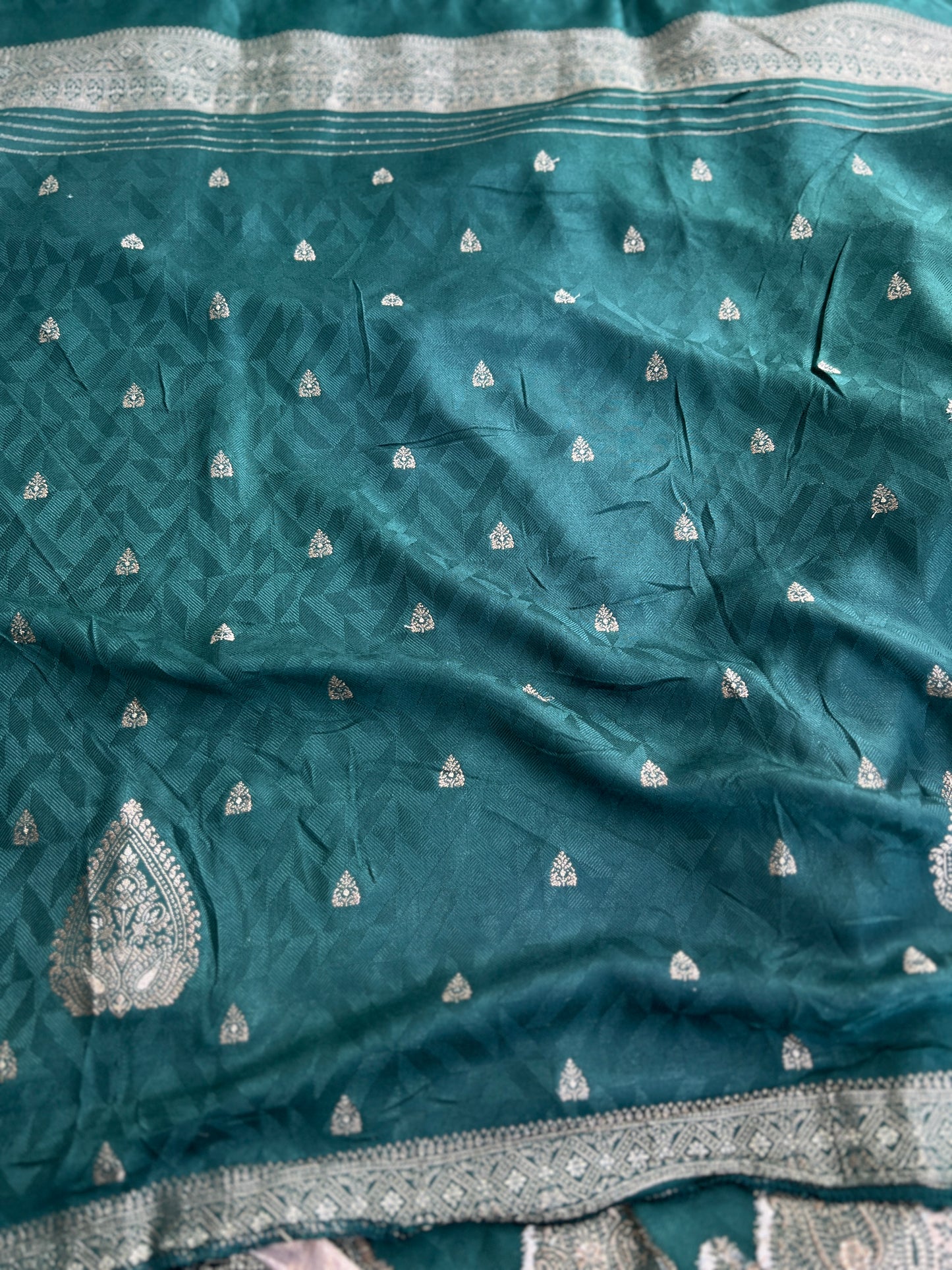 Royal Pashmina Banarasi Weaving Salwar Suit Set – Winter Wedding Edit