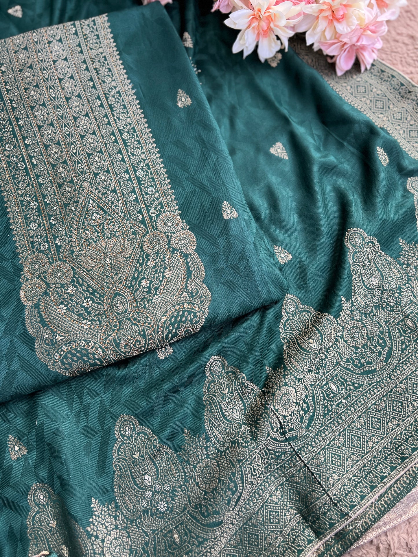 Royal Pashmina Banarasi Weaving Salwar Suit Set – Winter Wedding Edit