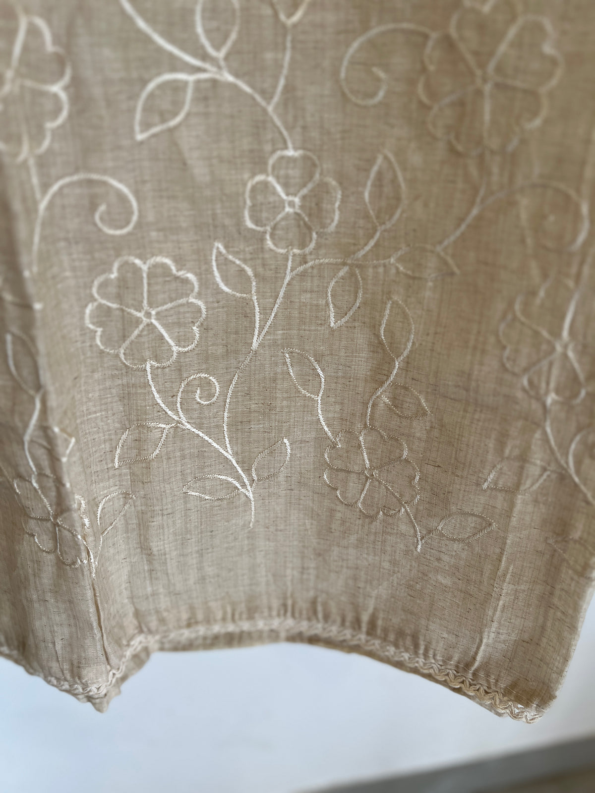 Floral Embroidered Linen Jamdani Suit Set