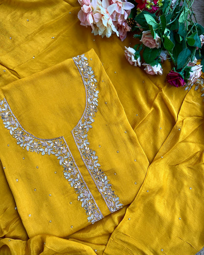 🌟 Mustard Majesty – Chinnon Handcrafted Ensemble