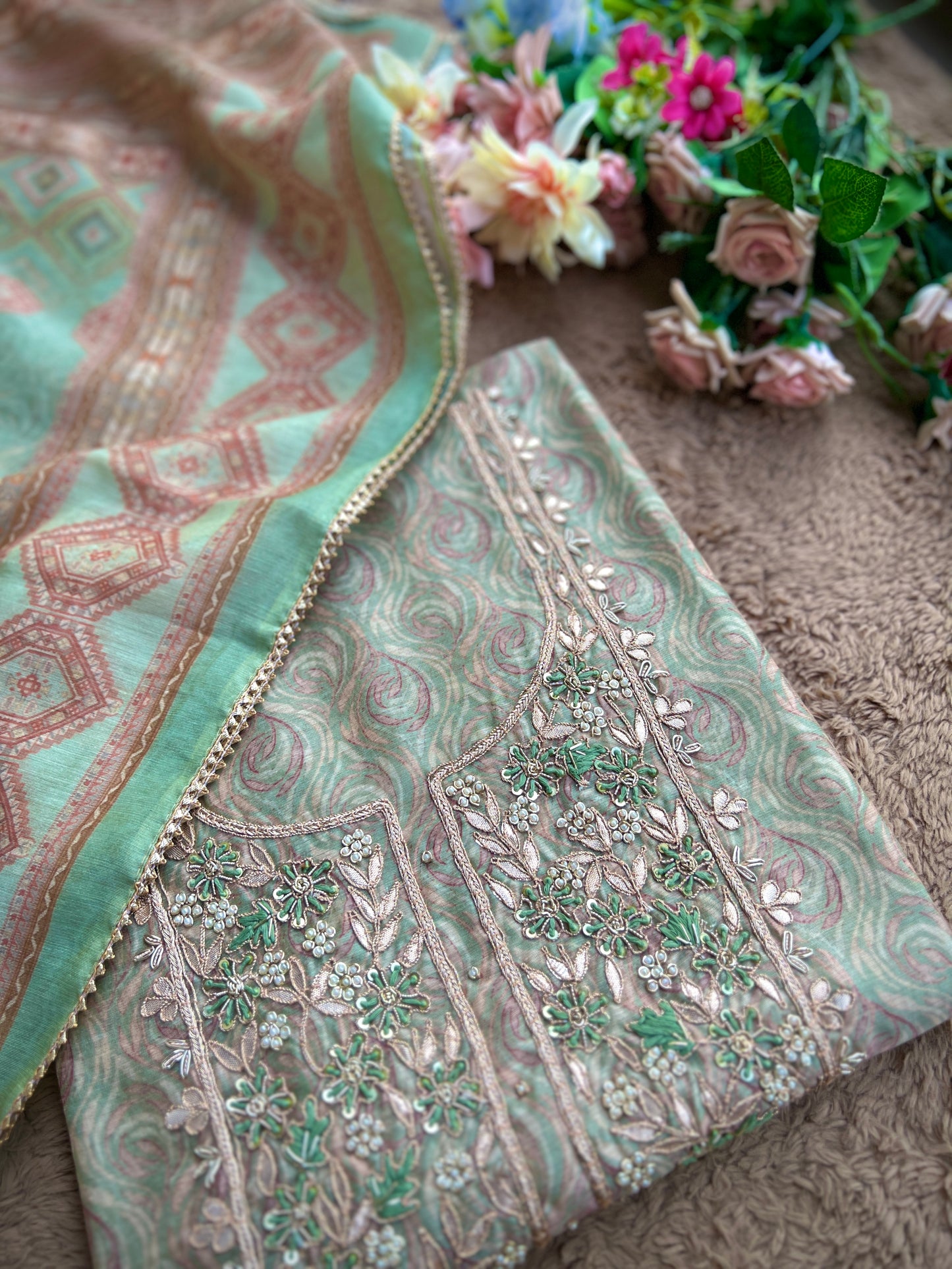 Pastel Elegance in Maheshwari Silk with Handcrafted Neck Detailing