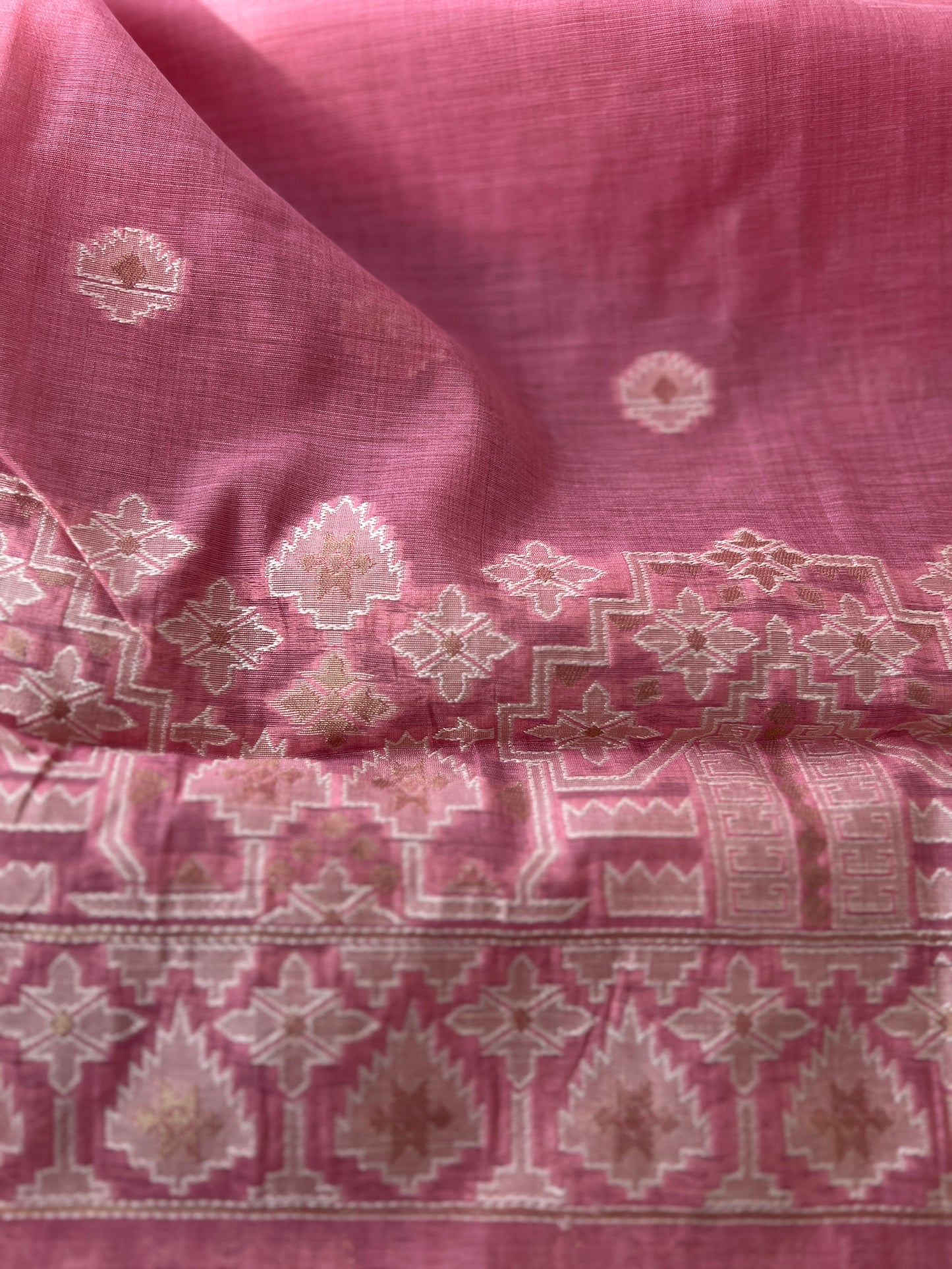 Woven Heritage – Soft Pink Jamdani Elegance