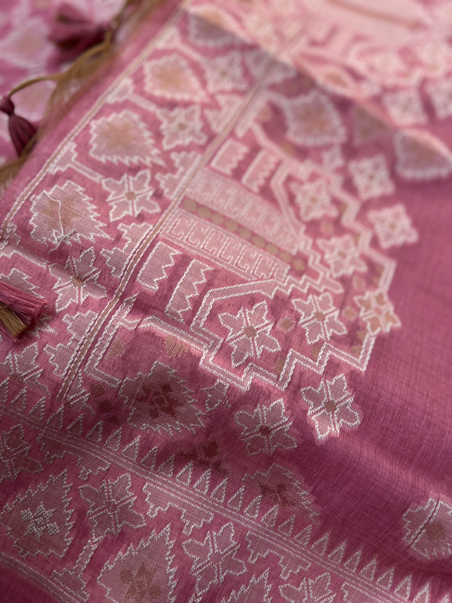 Woven Heritage – Soft Pink Jamdani Elegance