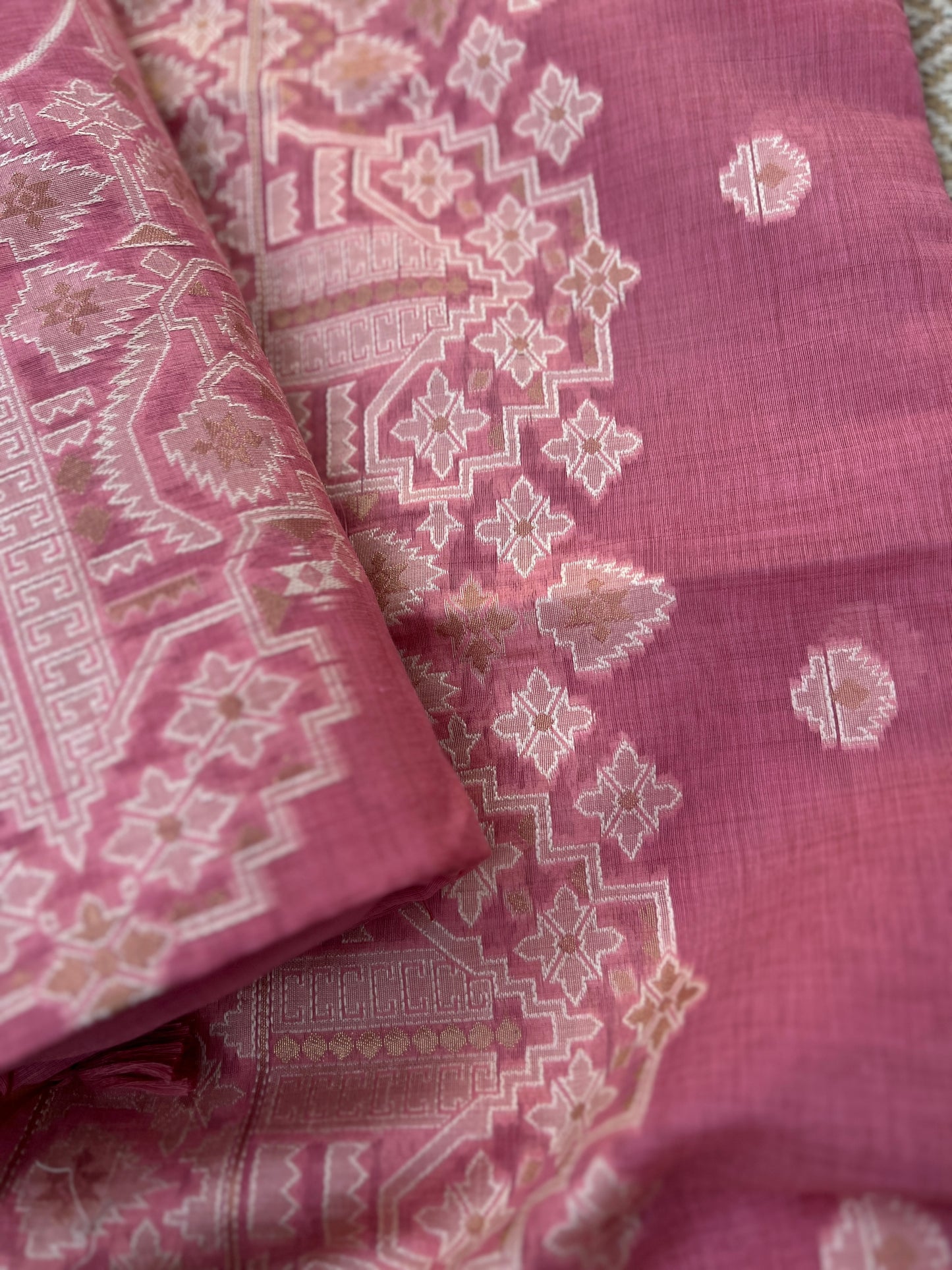 Woven Heritage – Soft Pink Jamdani Elegance