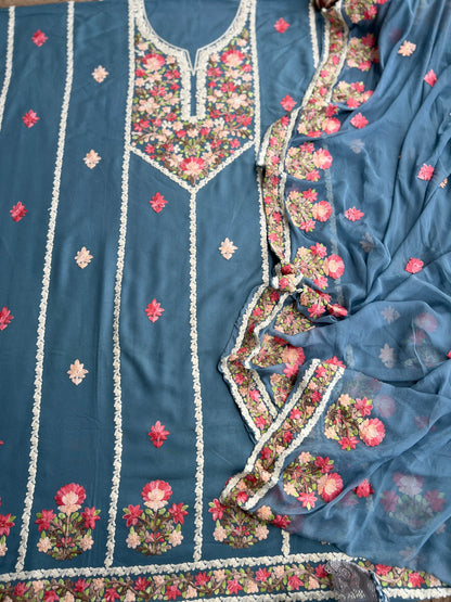 Elegance in Bloom: Timeless Kashmiri Salwar Suit with Chiffon Dupatta
