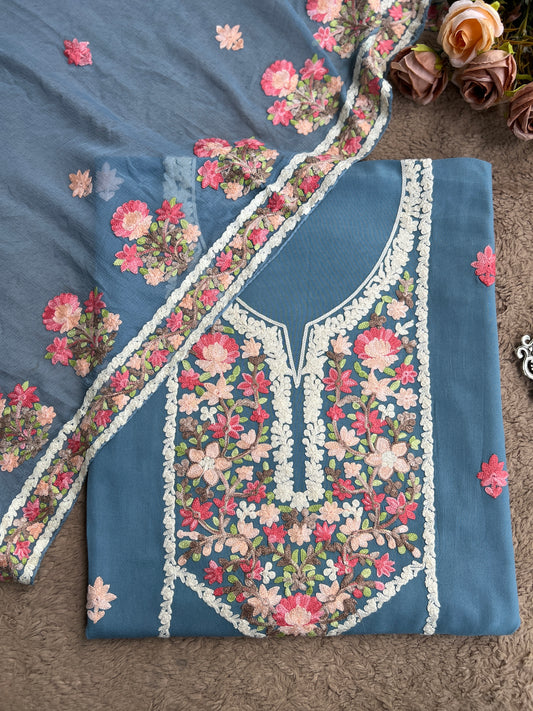 Elegance in Bloom: Timeless Kashmiri Salwar Suit with Chiffon Dupatta