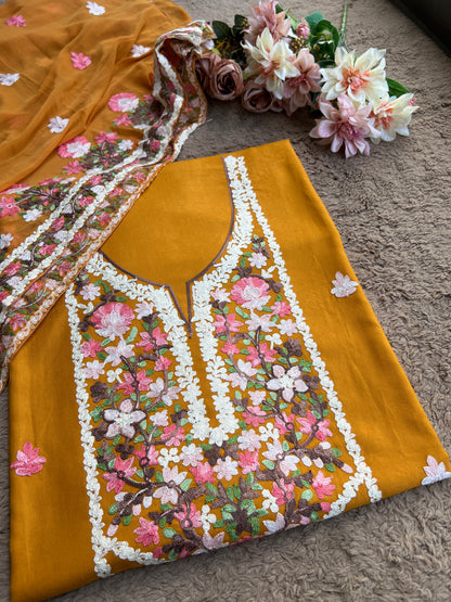 Elegance in Bloom: Timeless Kashmiri Salwar Suit with Chiffon Dupatta
