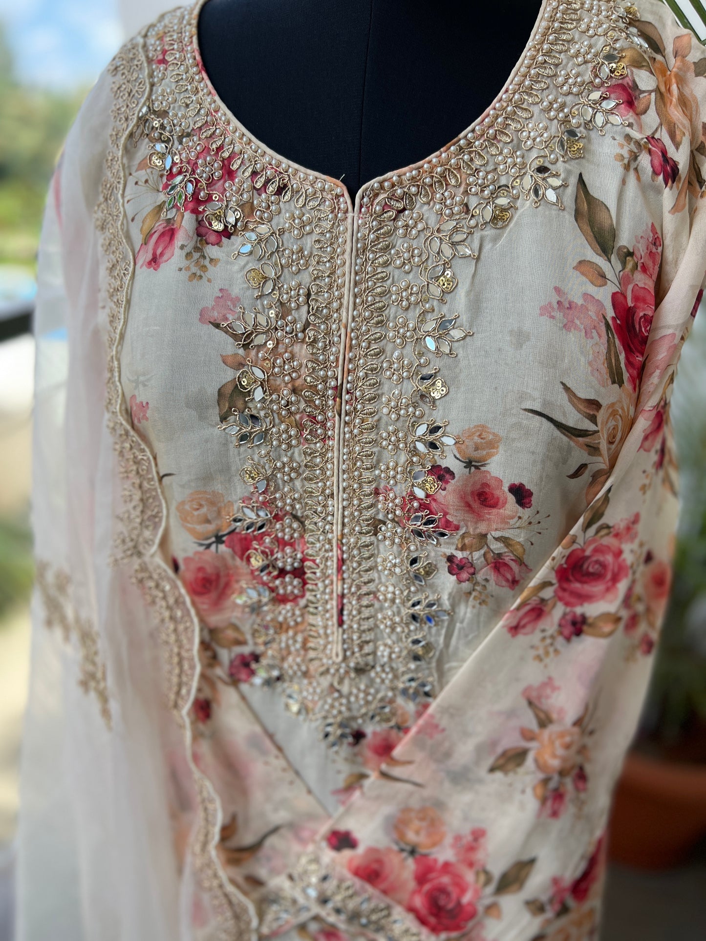 Elegance in Bloom – Ready to Wear Organza Handwork Salwar Suit with Net Embroidered Dupatta