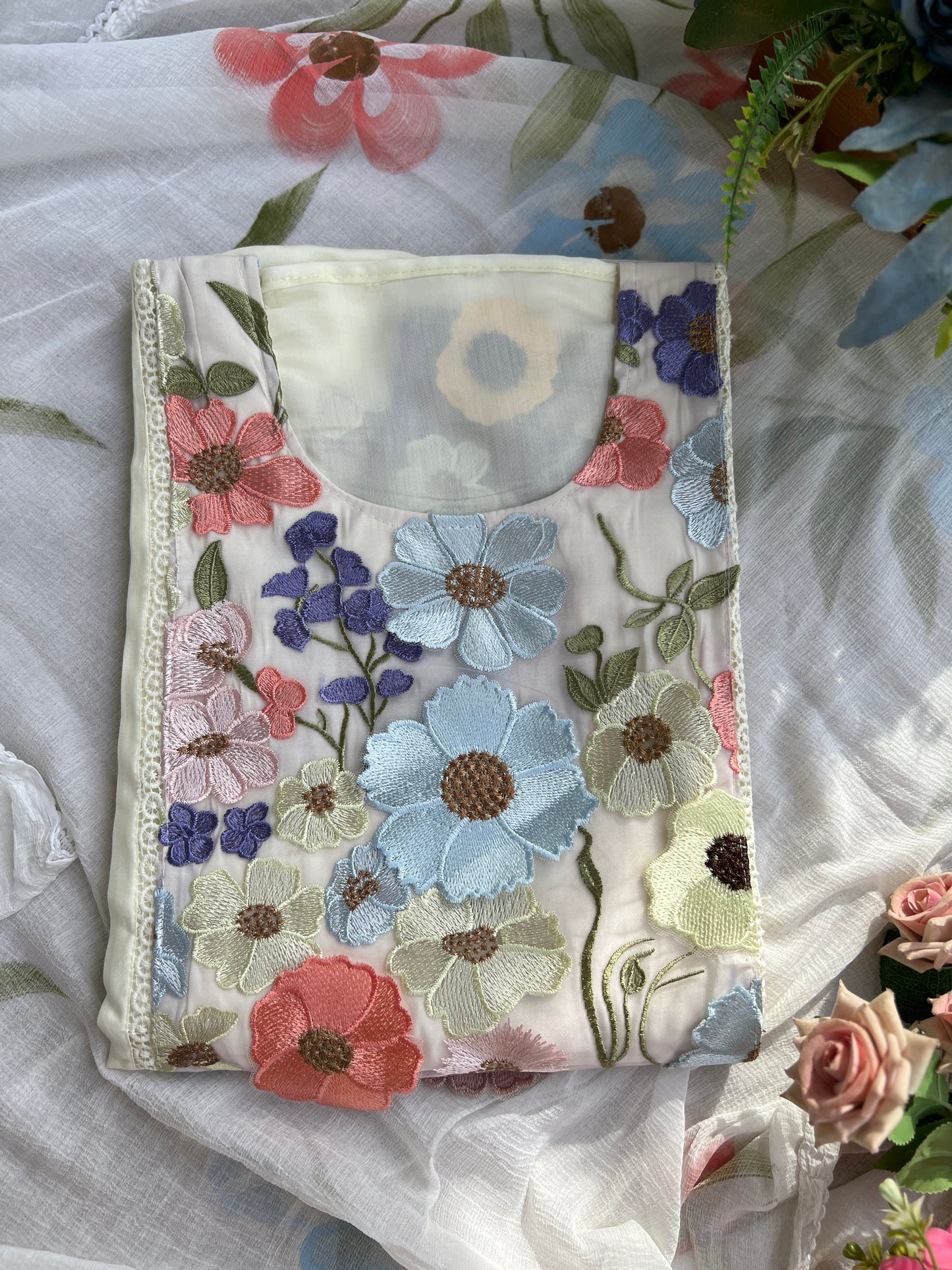 3D Floral Muslin Suit with Handbrush Chiffon Dupatta