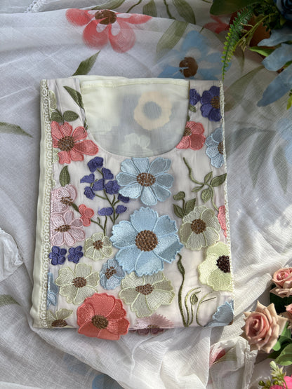 3D Floral Muslin Suit with Handbrush Chiffon Dupatta