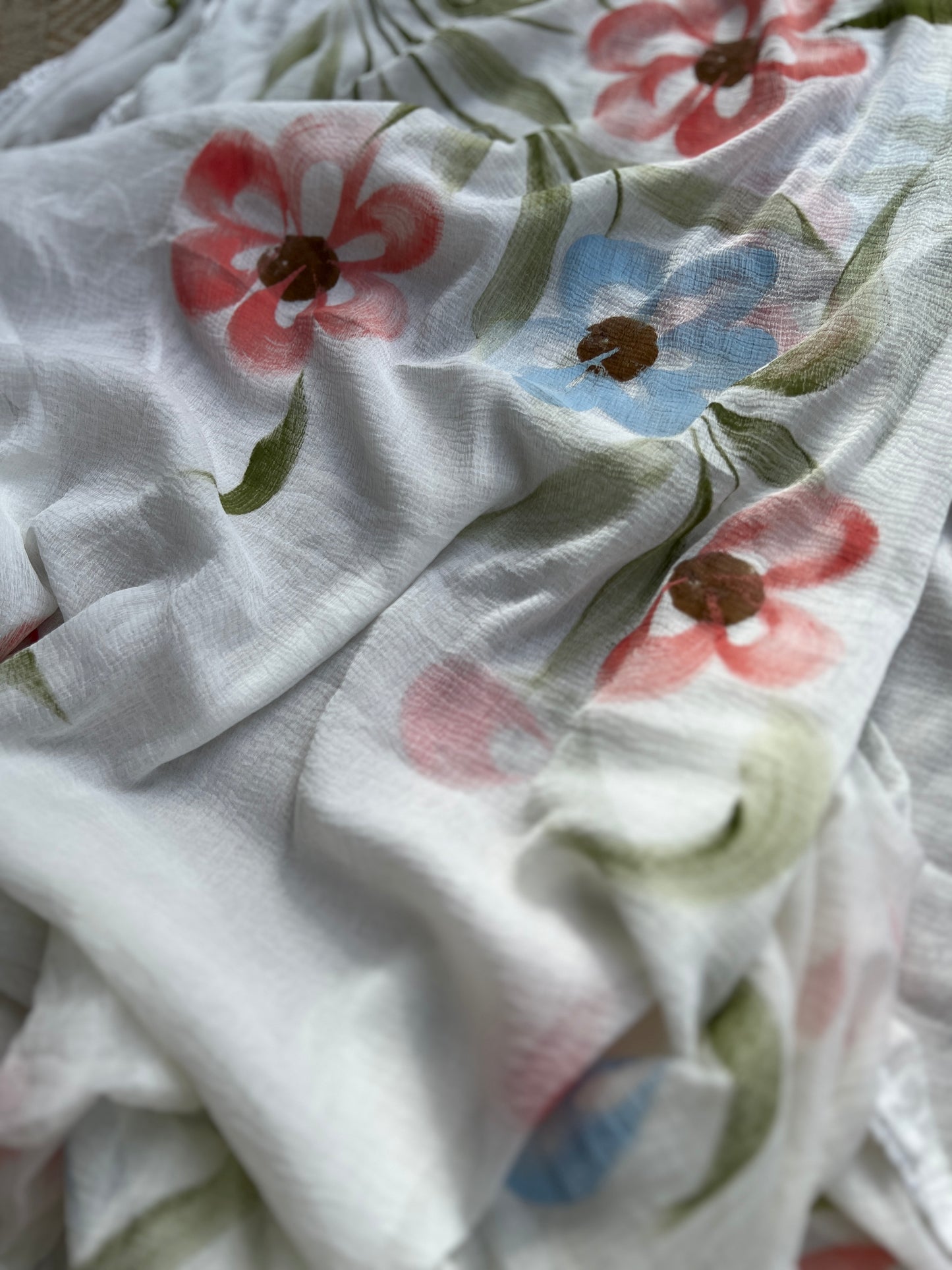 3D Floral Muslin Suit with Handbrush Chiffon Dupatta