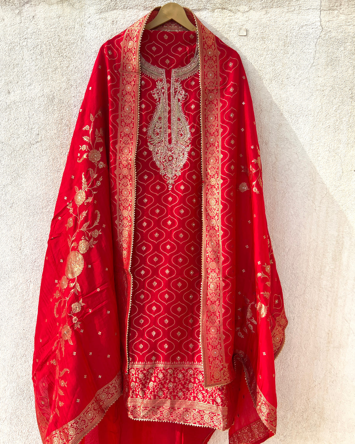 Royal red Moonga silk zardozi unstitched suit – photo 2