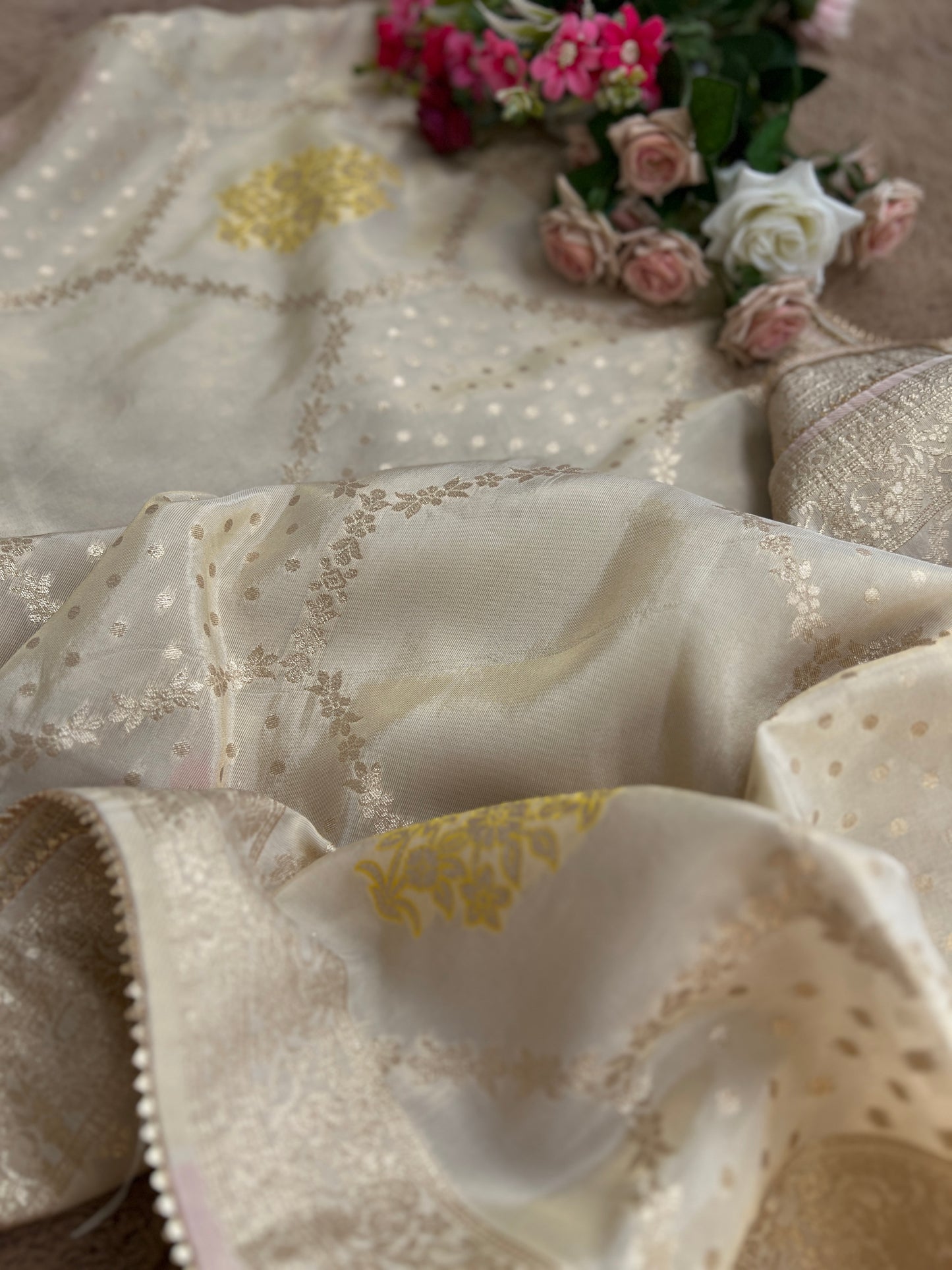 Stunning Kanjivaram Jacquard Silk Ensemble with Exquisite Handwork