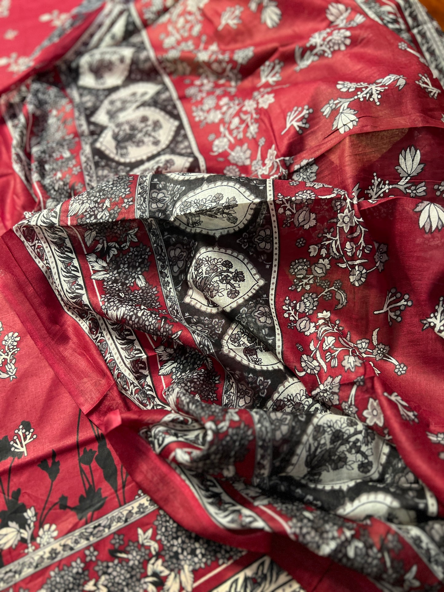 Crimson Red Printed Cotton Suit – Elegant Everyday Wear