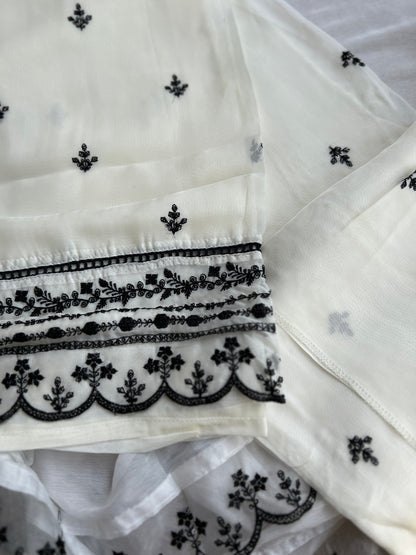 Chic Black and White Embroidered Viscose Organza Suit Set