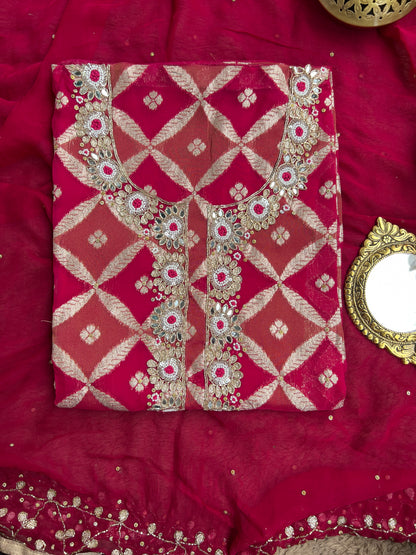 Jaquard Banarasi Elegance with Handwork Detailing 🌸