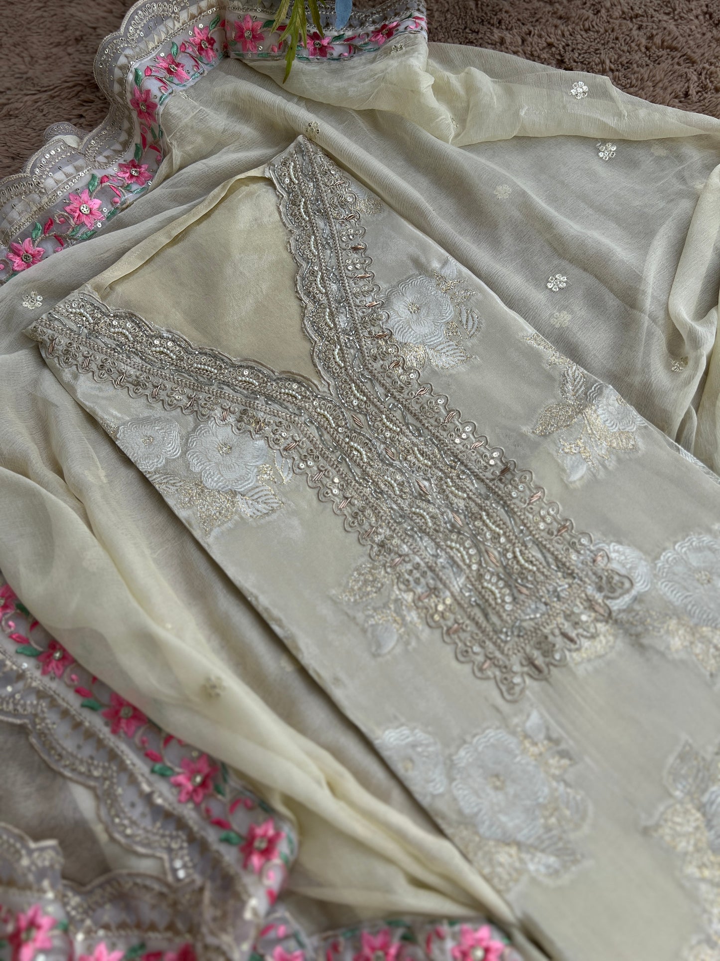 Elegant Ivory Embroidered Suit with Floral Accents