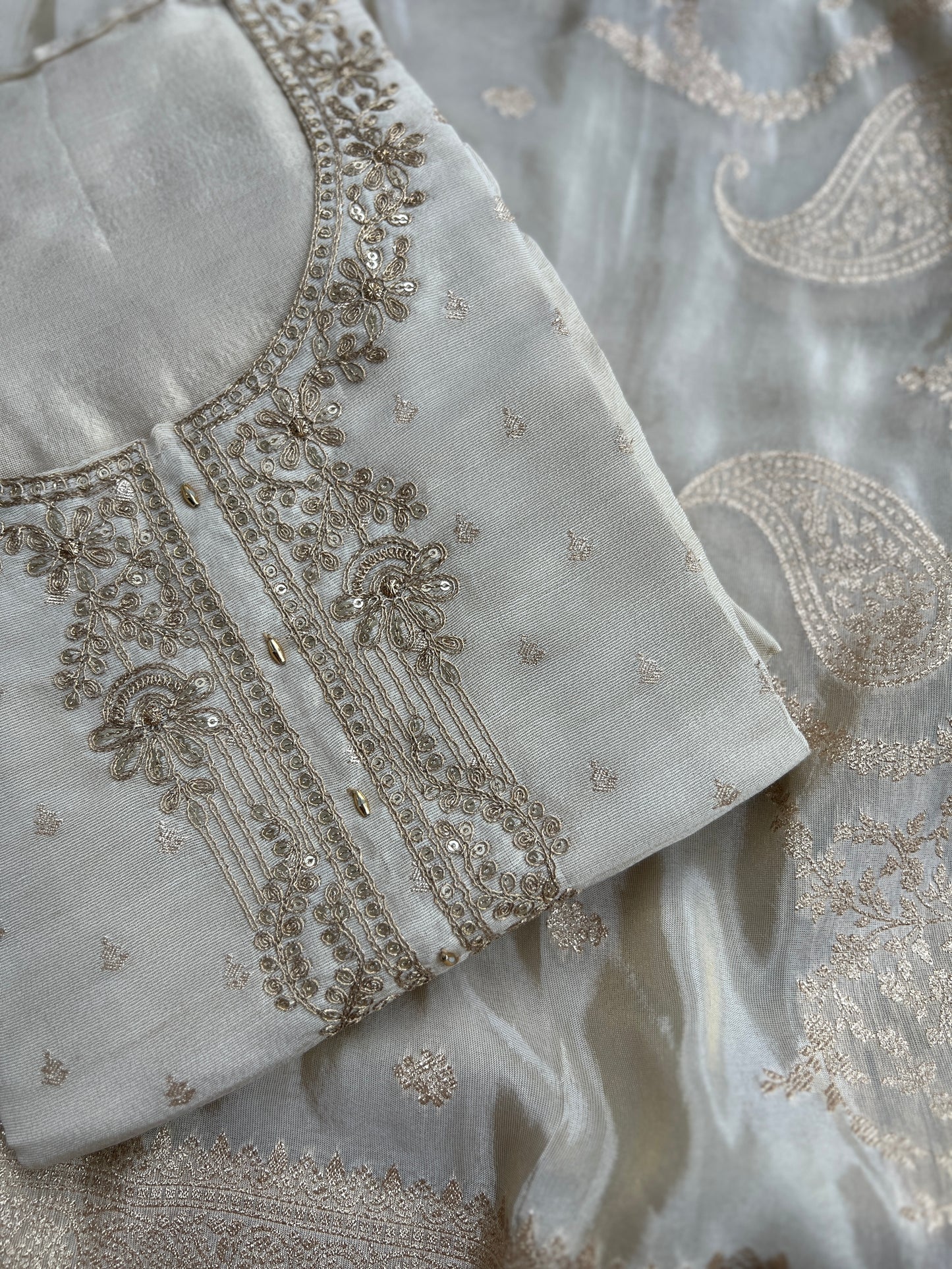 Stunning Ivory Shimmer Silk Unstitched Suit