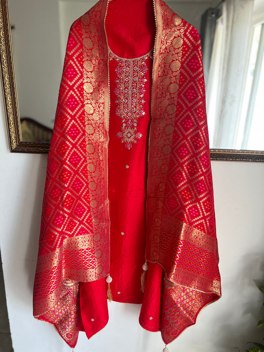 Radiant Red Charm with Bandhej Grace