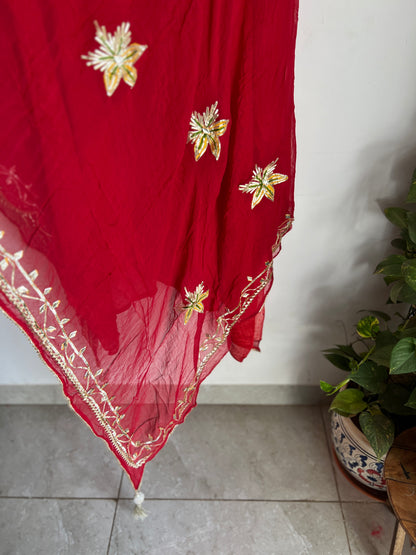 V-Neck Red Gotaphool