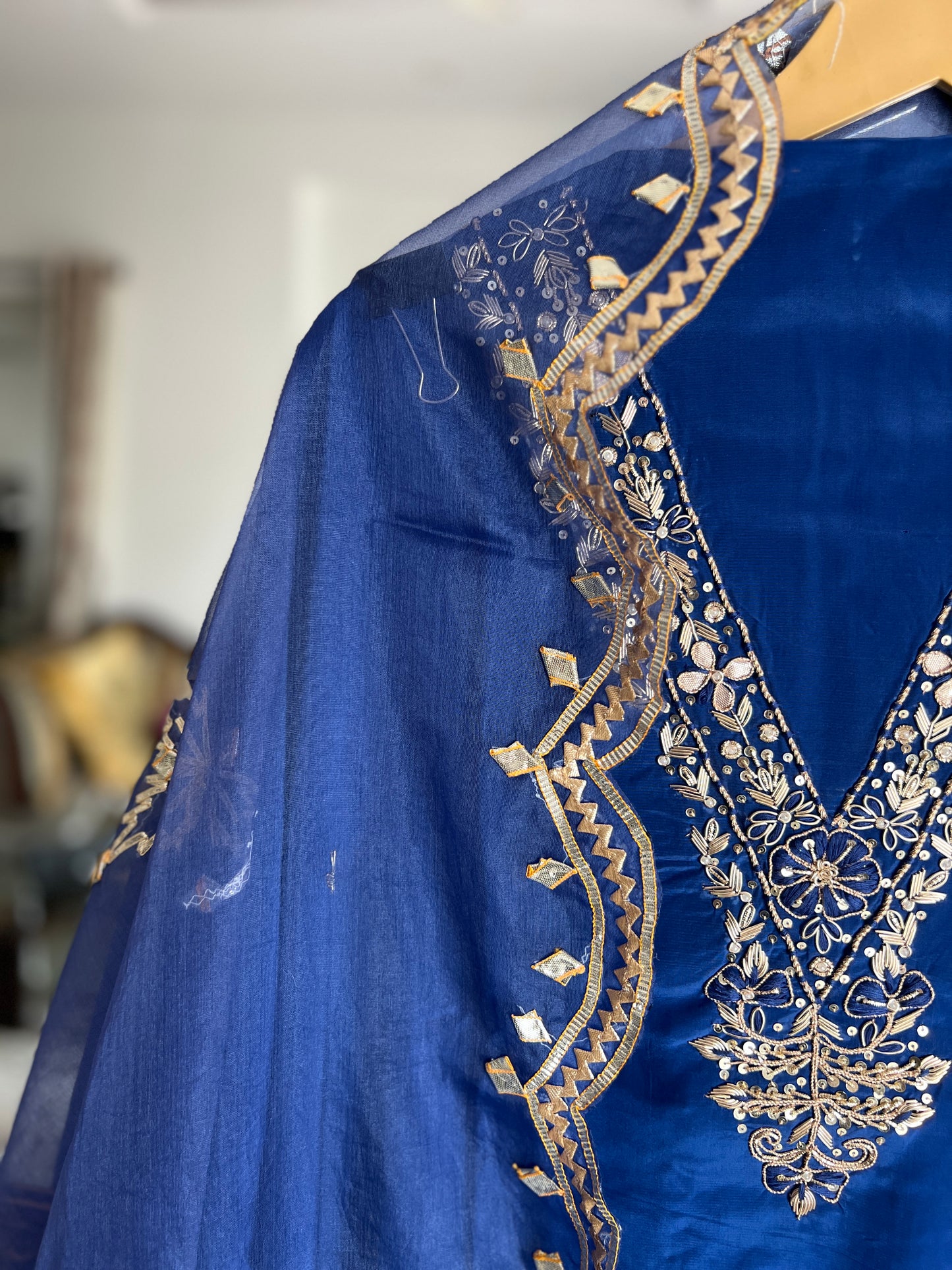 Indigo charm Kachcha Patti Dupatta