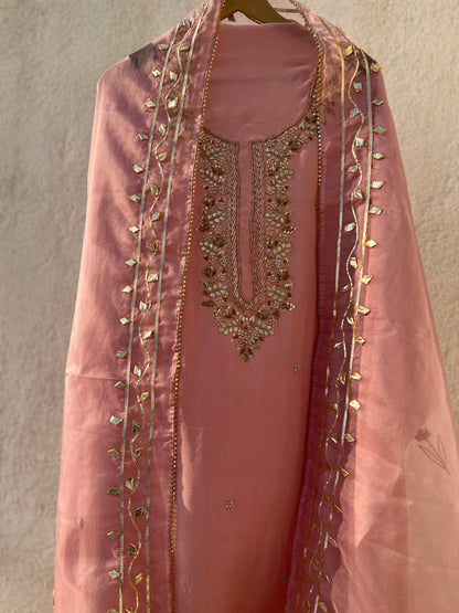 Festive Lavender Outfit with Delicate Gota Patti Embellishments