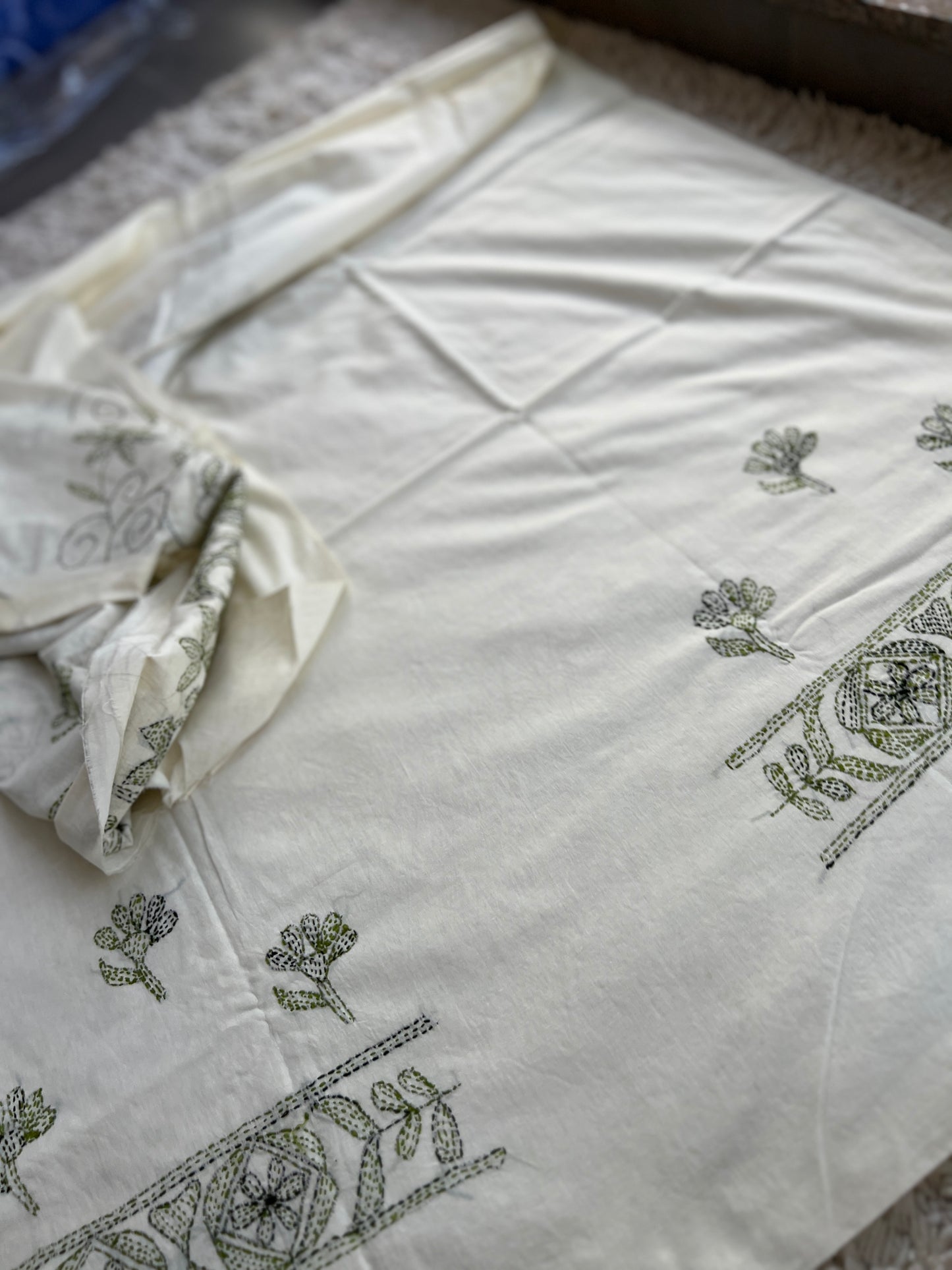 Beige Green Cotton Kathiyawadi Embroidered suit