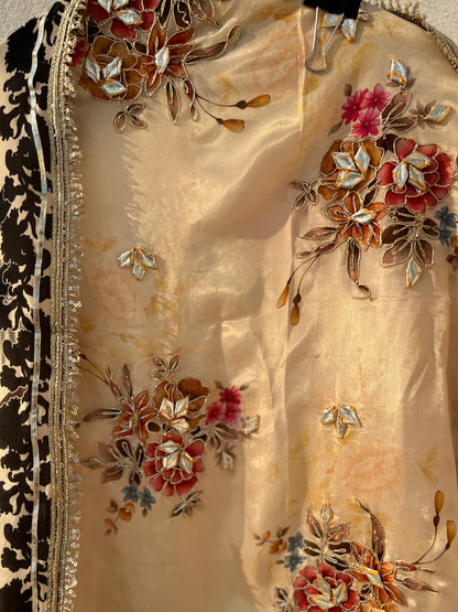 Luxury Floral Printed Suit Set with Embroidery & Statement Dupatta