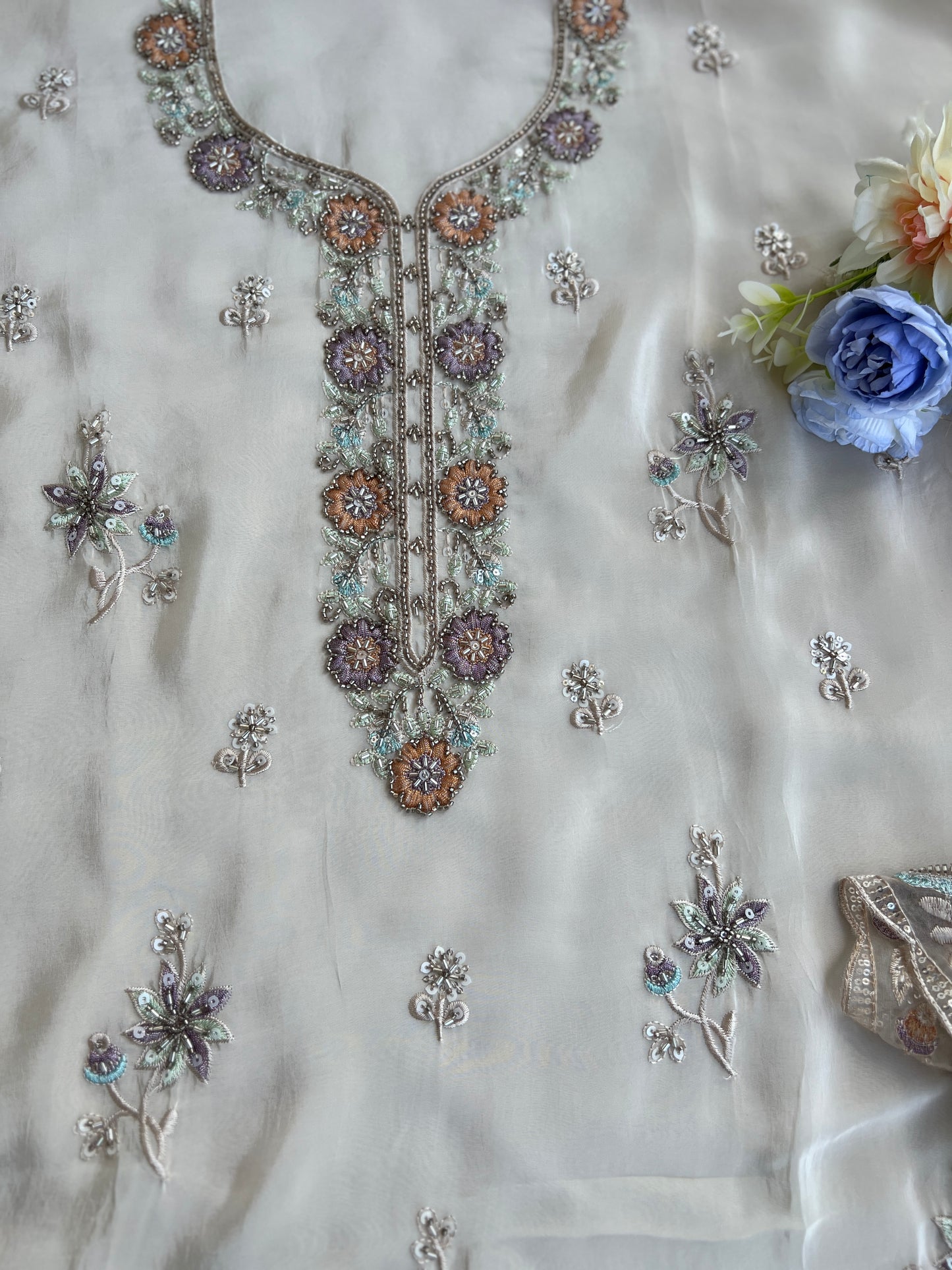 Russia Silk Ensemble with Intricate Embroidery