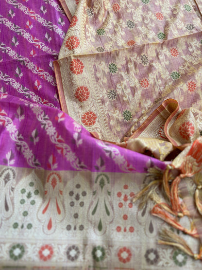 Handwoven Banarasi Elegance in Pink & Beige