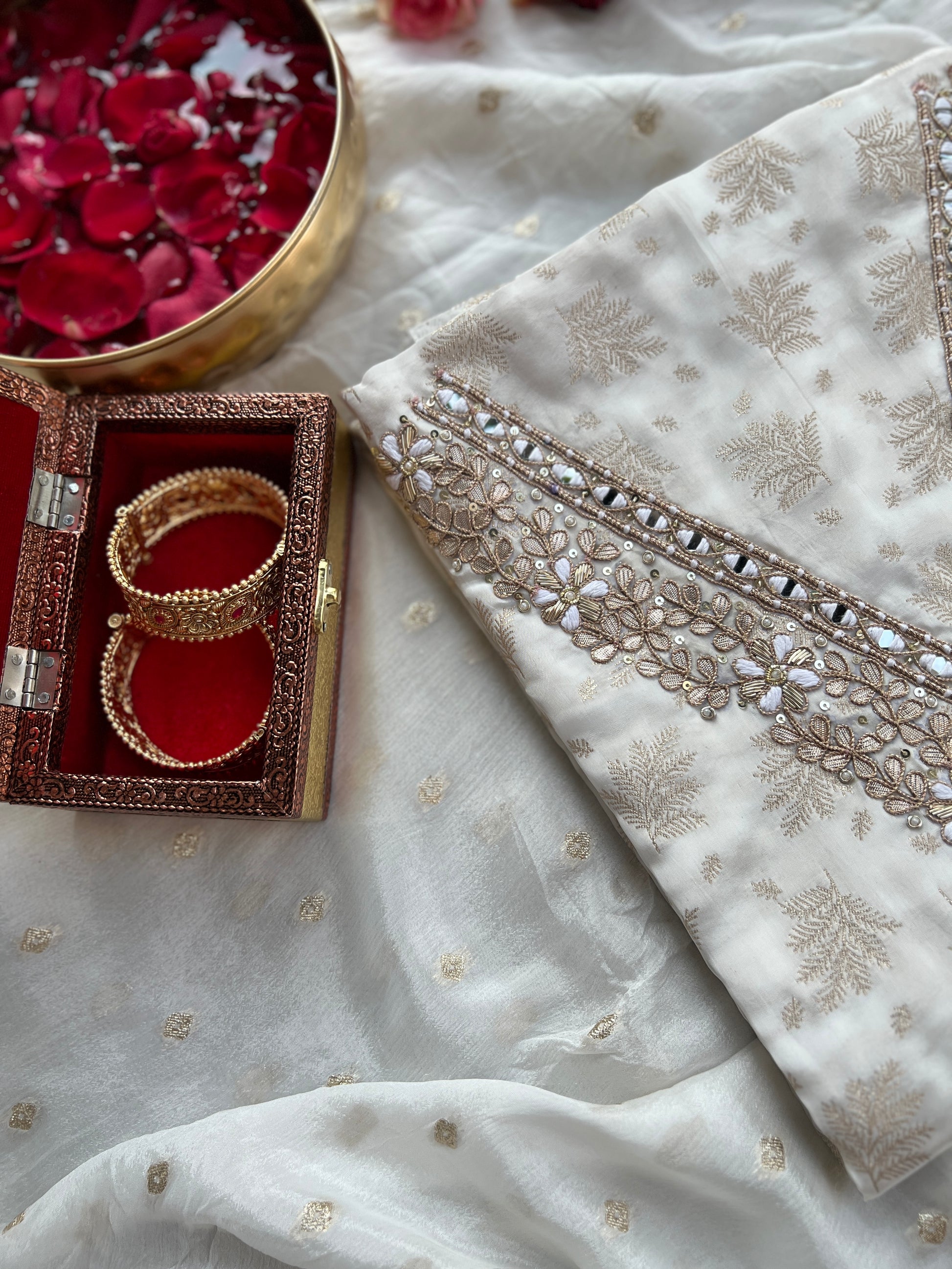 clothing ethnic