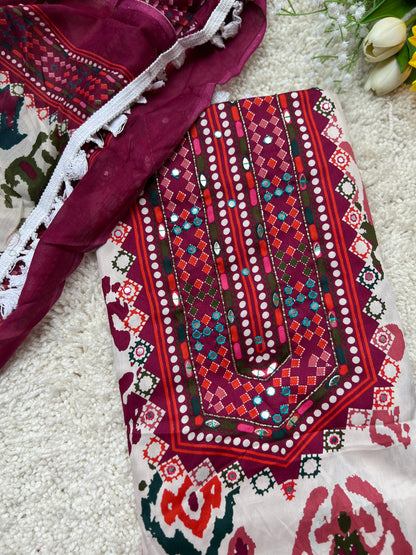 Boho Chic Mirror Works Unstiche suit
