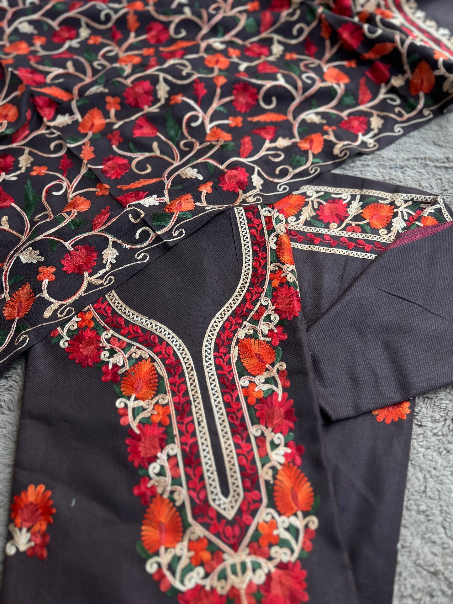 Coffee Kashmiri Style Woolen Embroidered Suit Set – Winter Collection