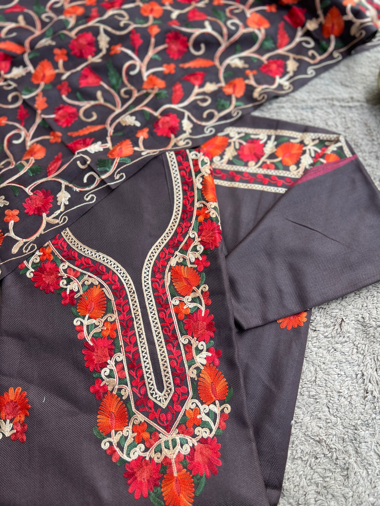 Coffee Kashmiri Style Woolen Embroidered Suit Set – Winter Collection