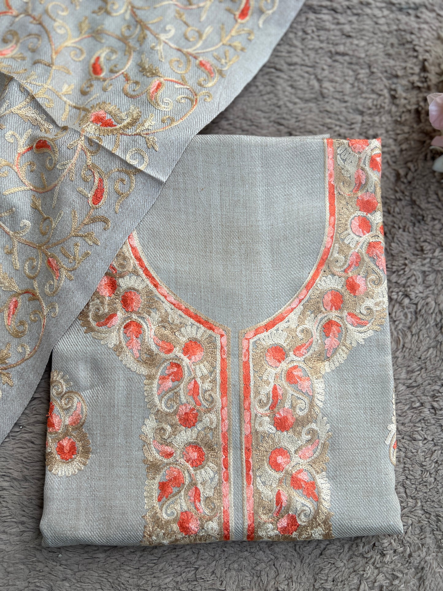 Elegant Kashmiri Woolen Embroidered Suit Set – Soft Grey Winter Collection