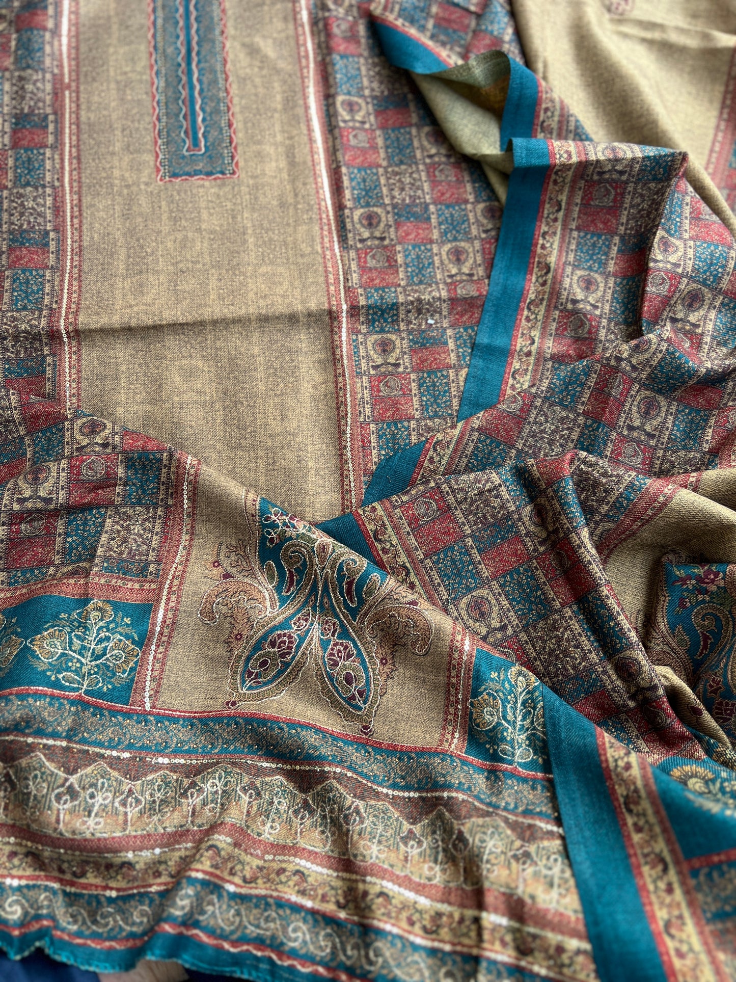 Elegant Karachi Print Pashmina Suit With Fine Embroidery