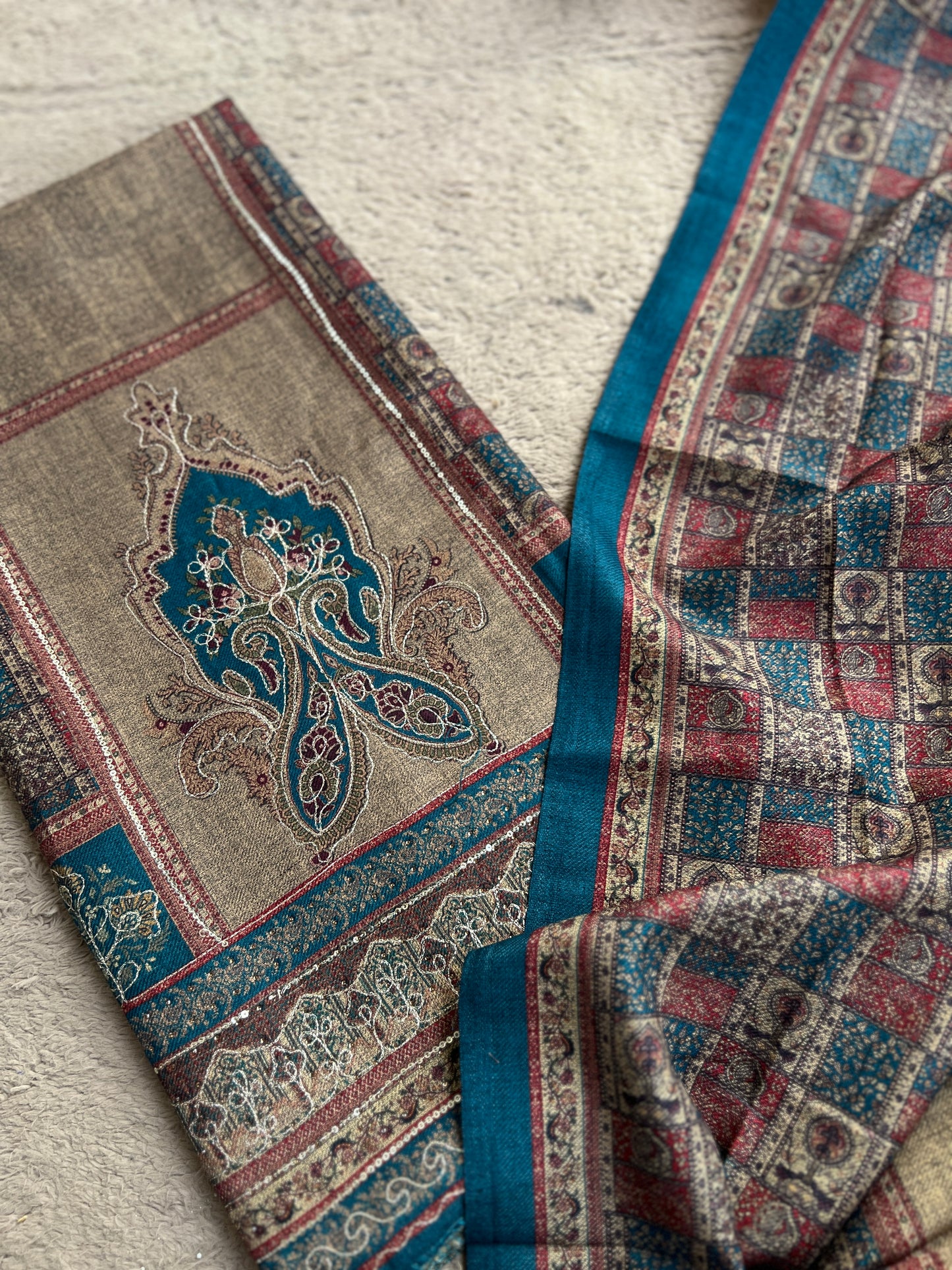 Elegant Karachi Print Pashmina Suit With Fine Embroidery